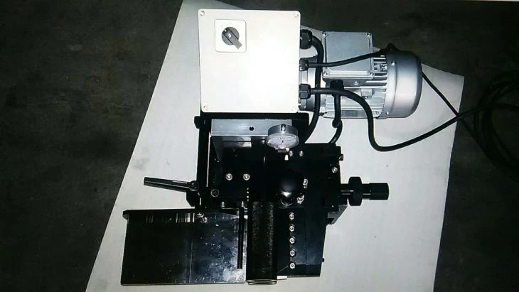 Conveyor Belt Ply Splitting Machine